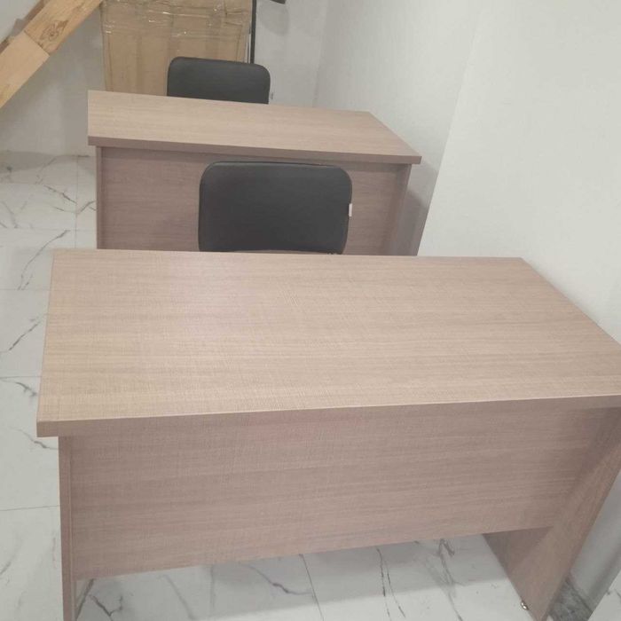 Продается стол и стул