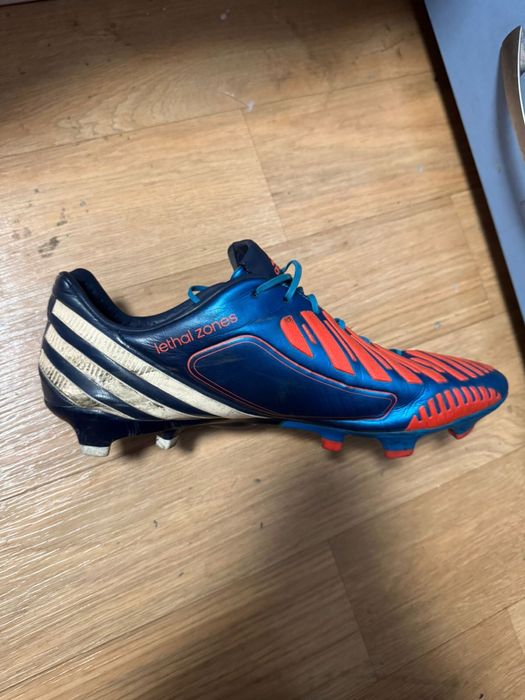 Продам бутсы adidas