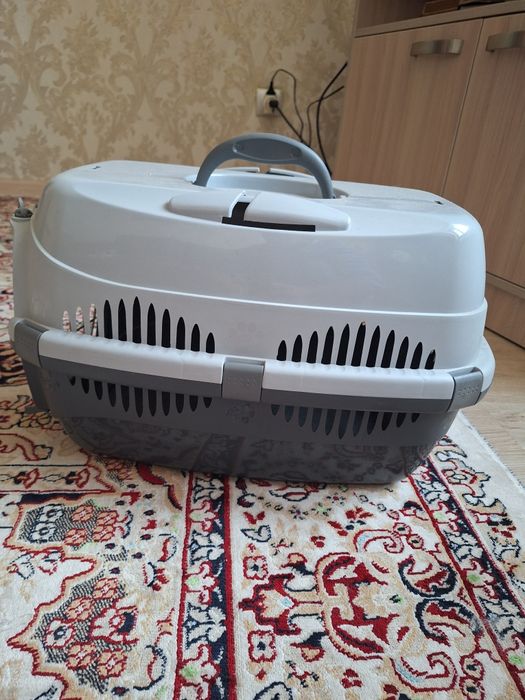 Продам переноску для кошек