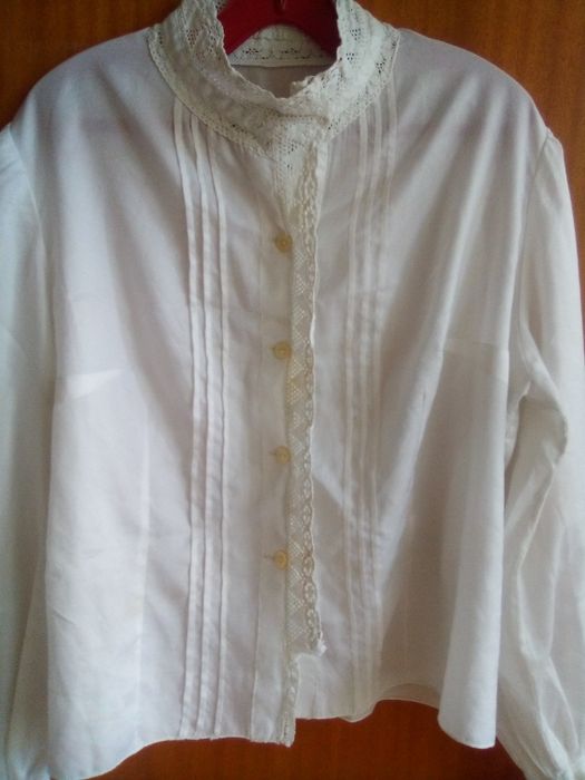 Красиви дамски блузи