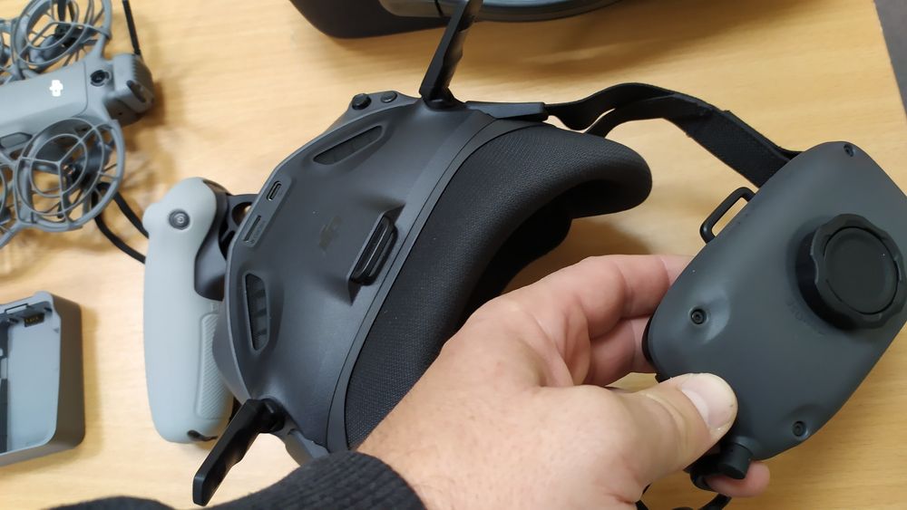 Продам дрон dji neo2