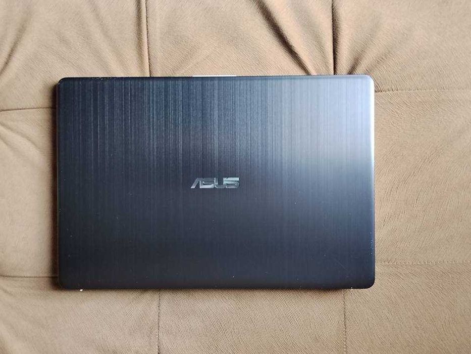 Asus S15 S530FN Intel i7/8GB/256GB SSD/1TB HDD/Nvidia MX150 2GB/2 часа