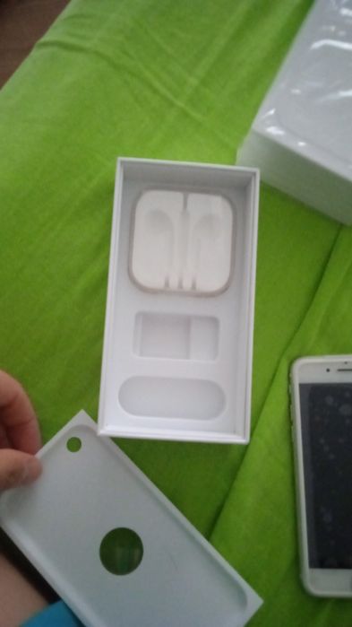 Iphone 6S  в идеальном состояний