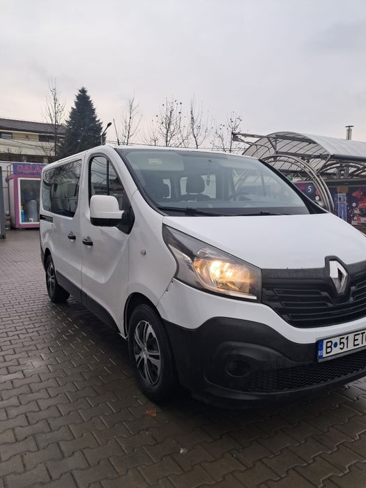 Renault Trafic 8+1 locuri