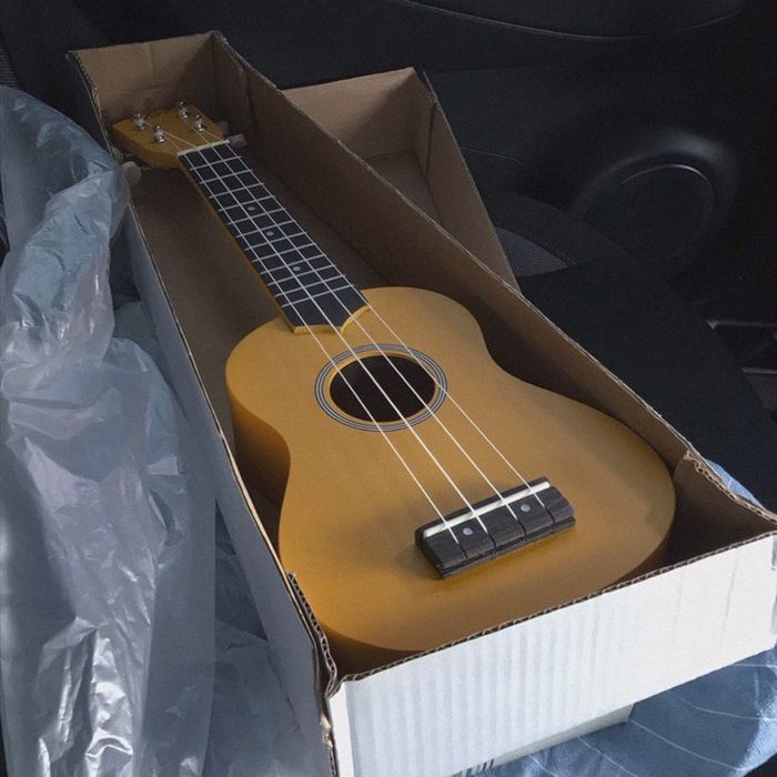 СРОЧНО продам укулеле