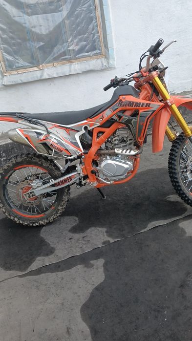 Продам мотоцикл  300кубов