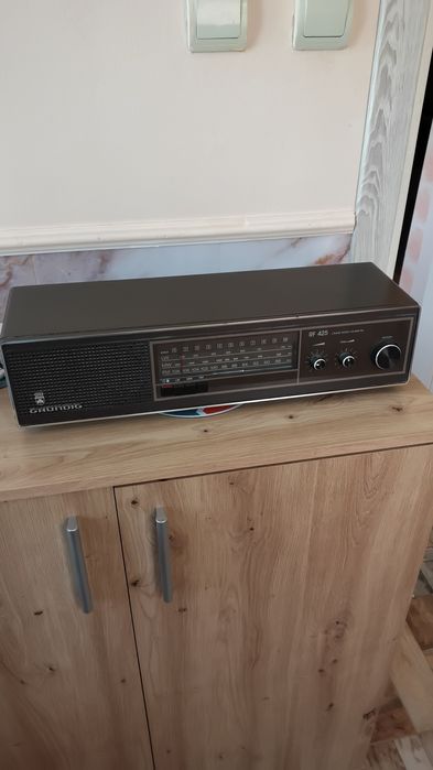 Radio Grundig RF 425