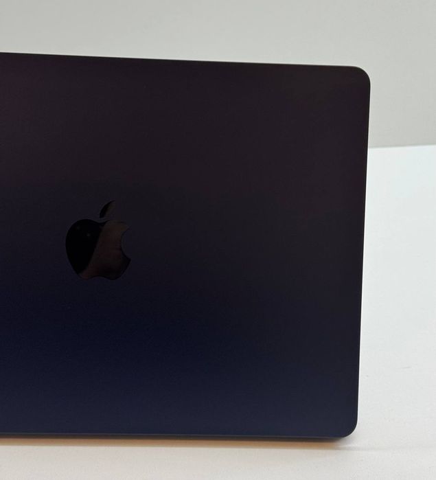 Продается новый MacBook Air M2 16/256 Midnight (темно-синий) 4 циклов
