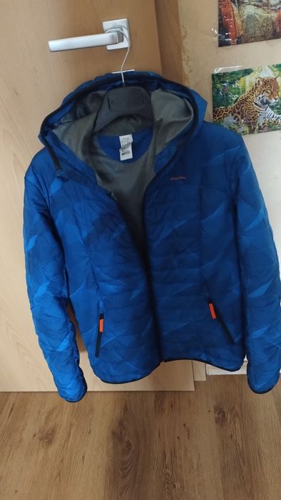 Детско пролетно яке от "Декатлон" ръст 161-172 см