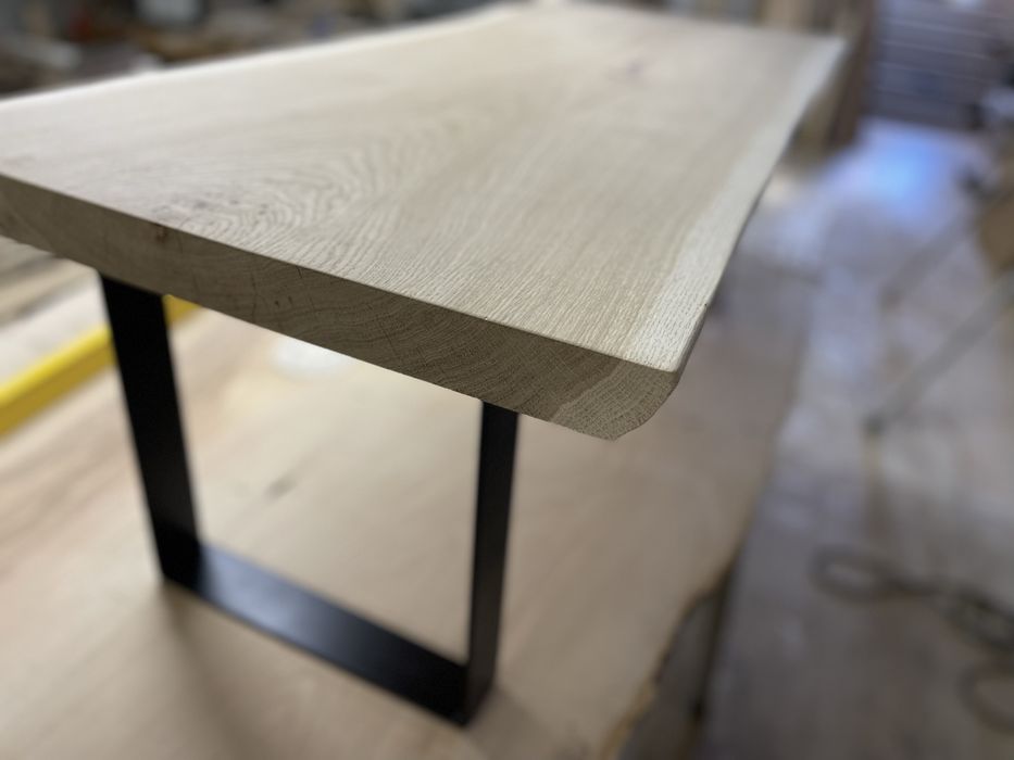 Masuta cafea din stejar cu picioare metalice