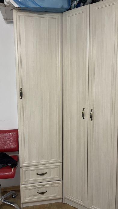 Продам шкаф угловой