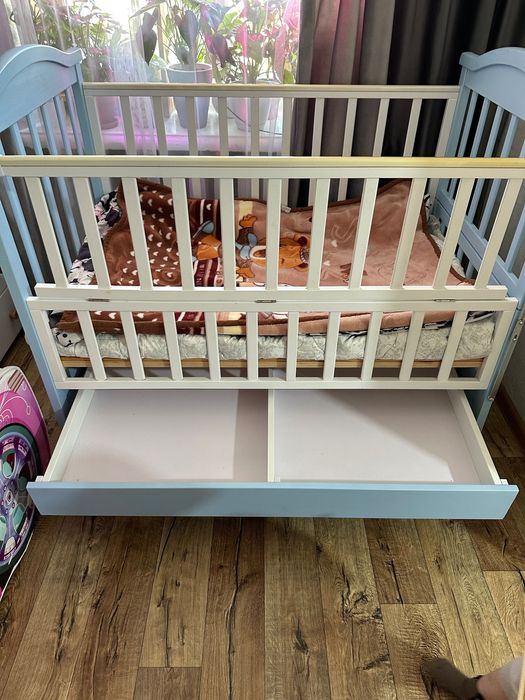 Детская кроватка