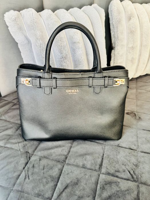FURLA и GUESS дамски черни чанти