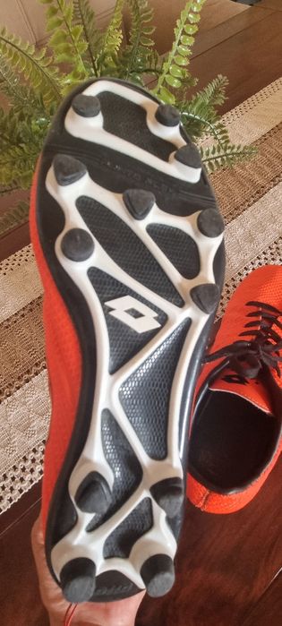 Оригинални бутонки Lotto