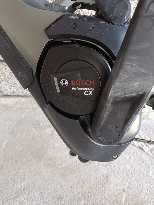 Ново електрическо колело Cube Stereo + зарядно