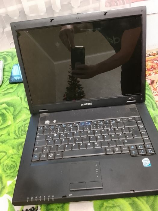 Ноутбук Самсунг!