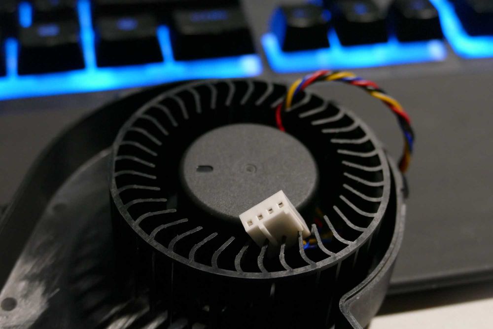 Ventilator Dell 80 mm OptiPlex SFF AVC BAZA1233R2U Refurbished