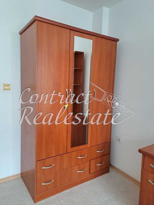 Дава се под наем Тристаен апартамент в Варна, Колхозен пазар - 80 кв.м за 459 € - Снимка #3