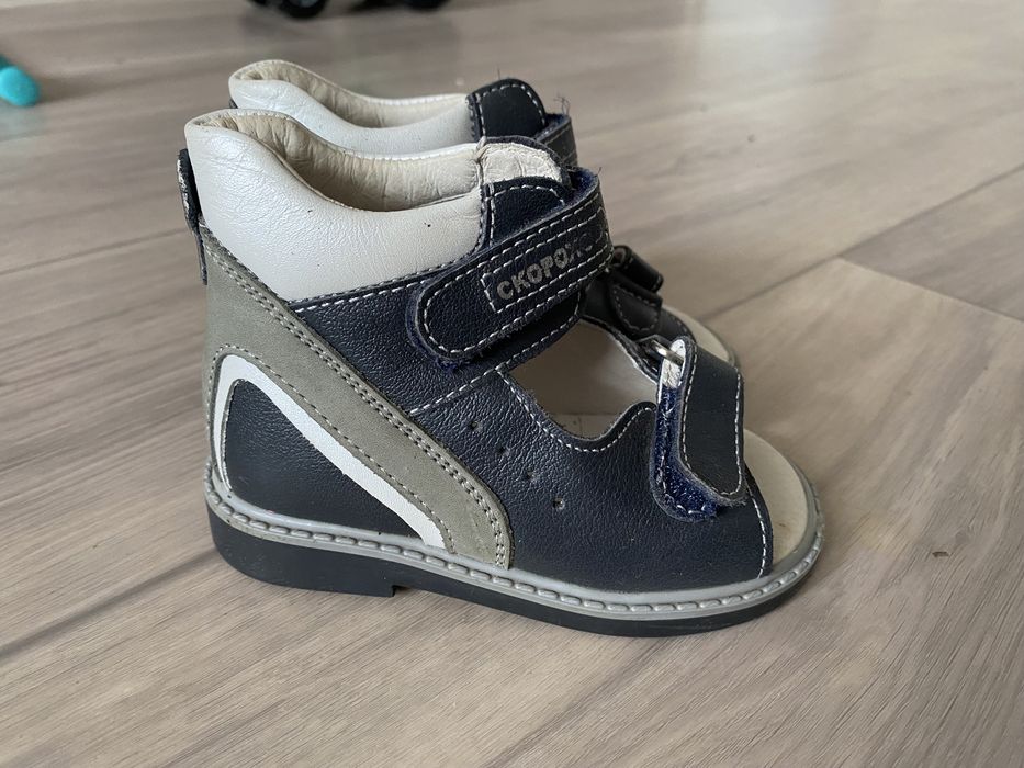 Ортопедические сандали