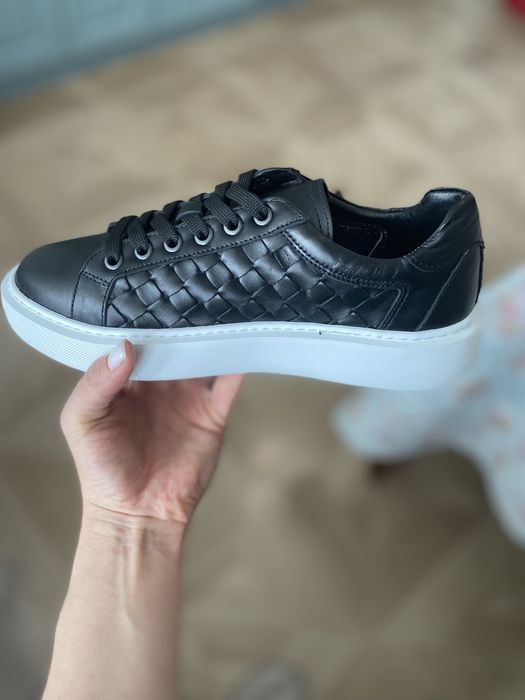 Кожаные кеды