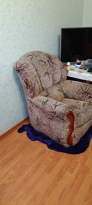 Срочно продам кресло