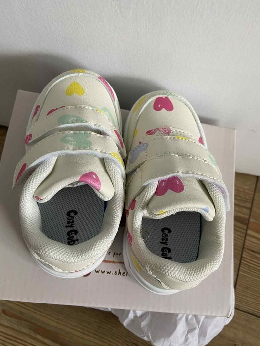Бебешки обувки...