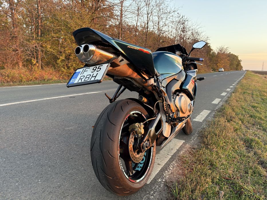 Honda cbr1000 rr sc57