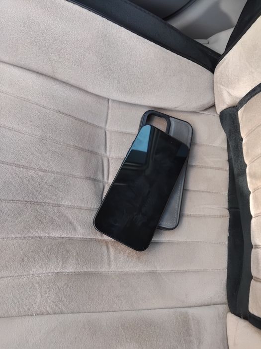 Айфон 15,128гиг,