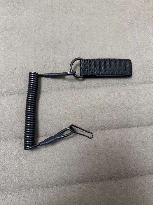 Tocuri piele alba, cordon siguranta