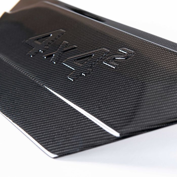 Изработка и ремонт на интериорни и екстериорни карбонови детайли