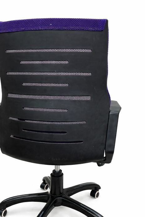 Офисное компьютерное кресло