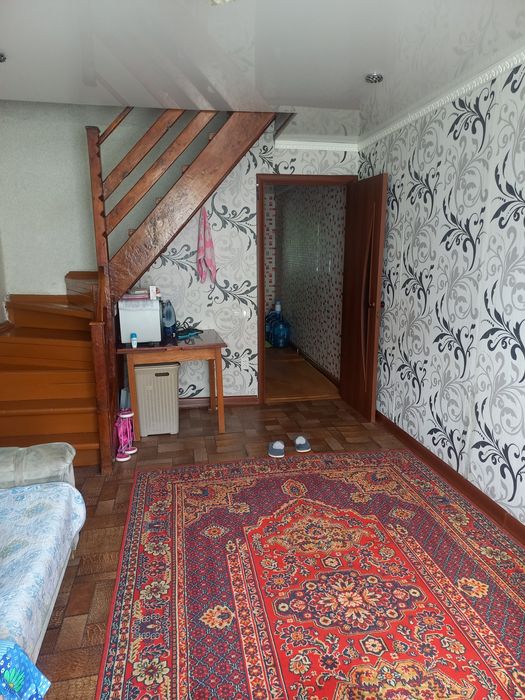 Продам квартиру в красном яре