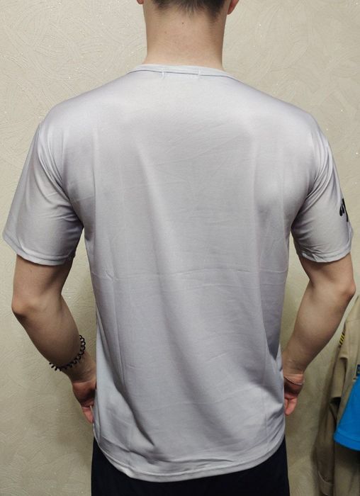 Серая футболка с рисунком 2xl холодок