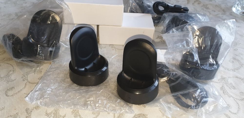 SAMSUNG GearFit2 и GearFit2 pro, НОВИ Зарядни за смарт часовници-30лв