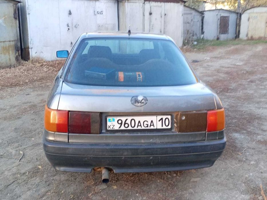 продаю ауди 80..