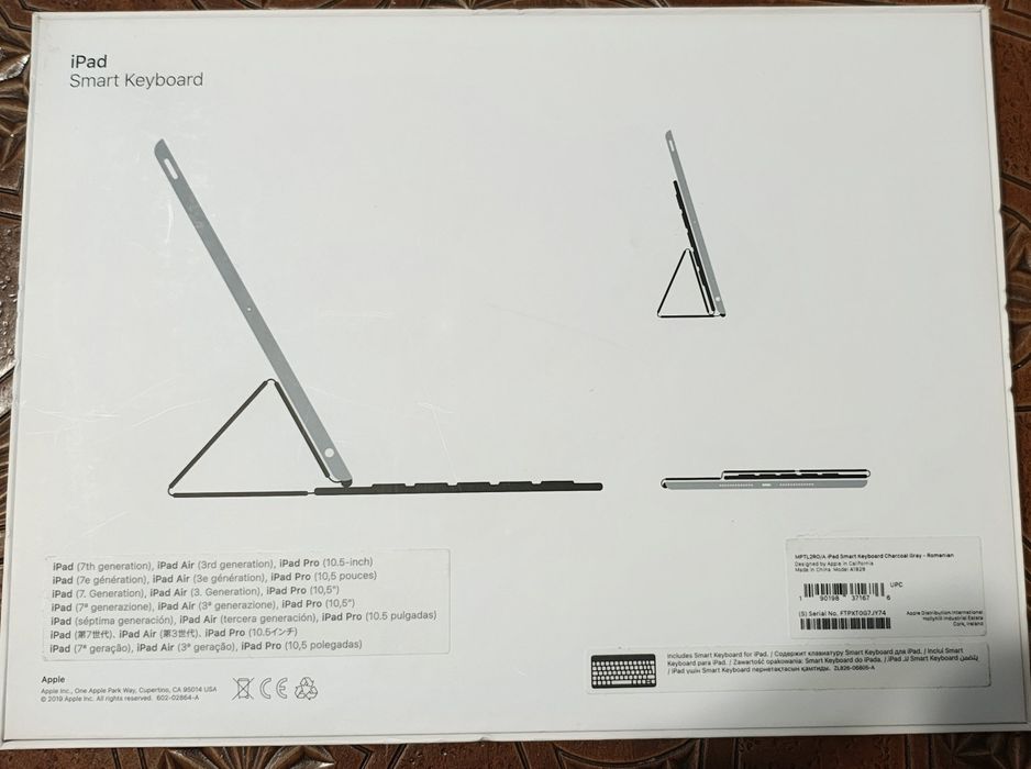 Tastatura Apple Smart Keyboard pentru iPad 7/8/9 si iPad Air 3, layout RO