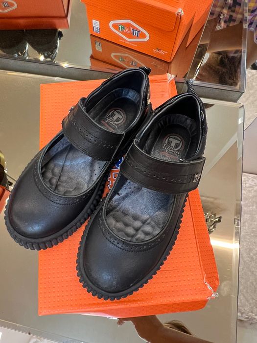 Туфли девочковые в школу