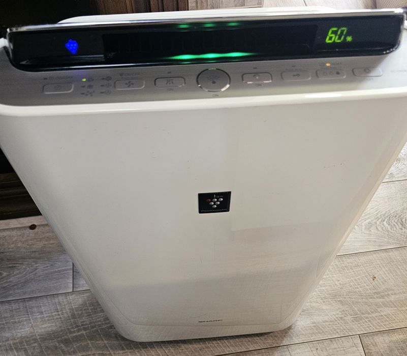 Омлажняващ пречиствател на въздух  SHARP KC-D60EU-W