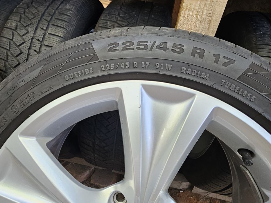 Jante aliaj 17" Skoda/Audi/Volkswagen cu anvelope 225/45/17 vara