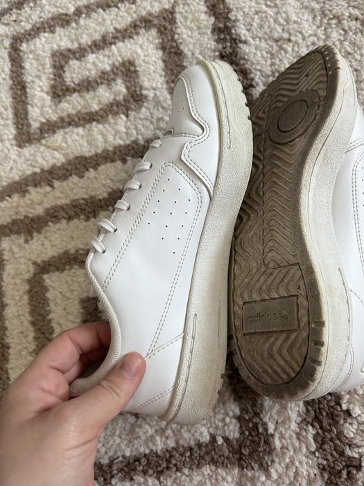 Tenisi Adidas, Marime 37