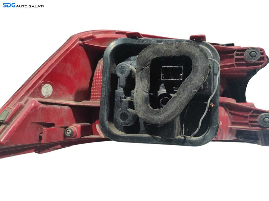 Stop Lampa Tripla Dreapta Halogen Volkswagen Passat B7 Berlina Sedan Limuzina 2010 - 2015 Cod 3AE945096F [L5170]