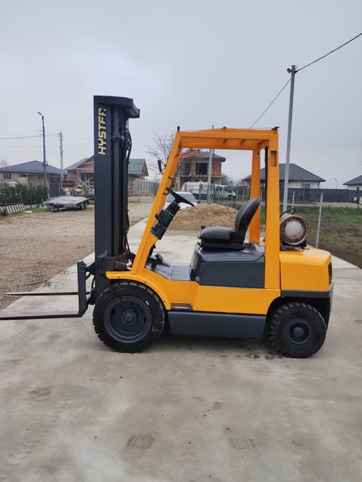 Stivuitor/Motostivuitor 2500kg/Înălțime 5,5M