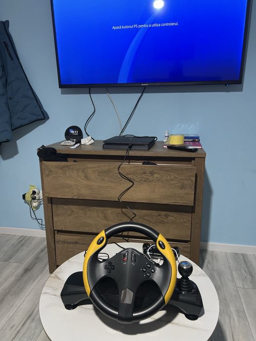 Vand volan myria pentru PC/PS4/5/XBOX stare foarte buna