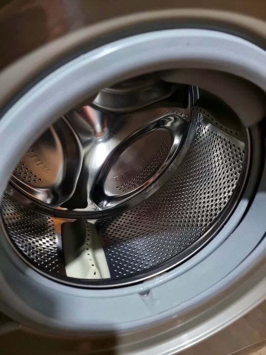 Masina de spalat cu uscator Whirlpool 9kg/6kg 1400 rotatii