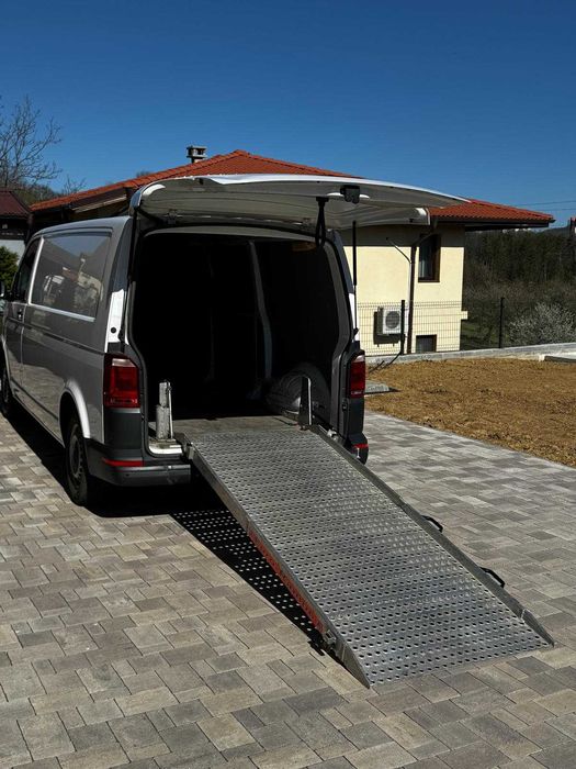 Инвалидна - Товарна рампа за бус