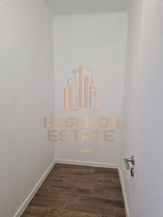 Продава се Четиристаен апартамент в Варна, Възраждане 2 - 90 кв.м за 1999 €/кв.м - Снимка #1