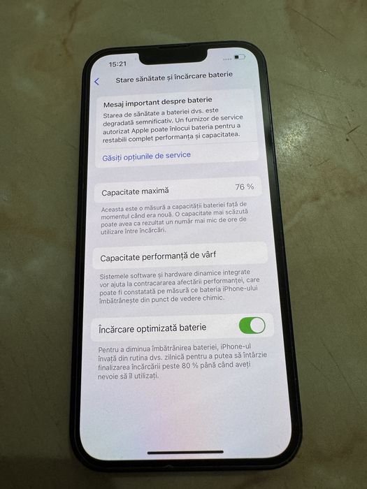 Iphone 13 128gb +5 folii de sticla + 6 huse