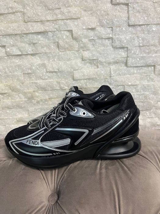 Adidasi superbi Fendi 37