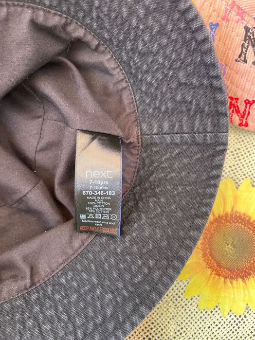 Шапки детски 2 бр !