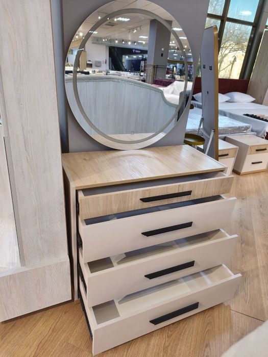 Трюмо качество на миллион